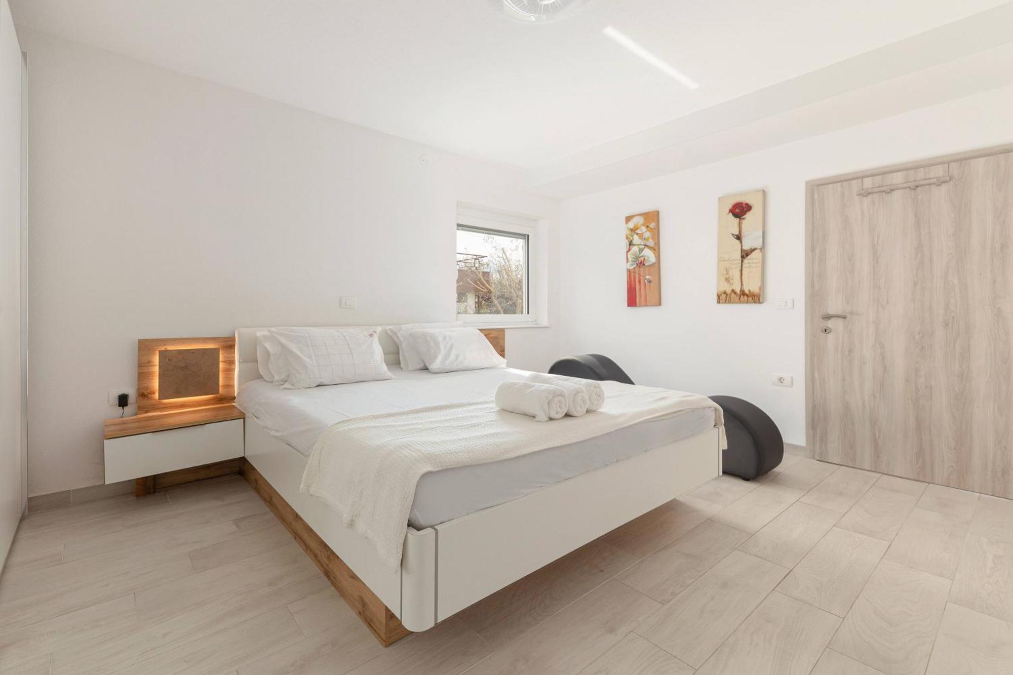 Bright Apartment Koper Ngoại thất bức ảnh